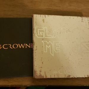Set of two crown pro pallettes
